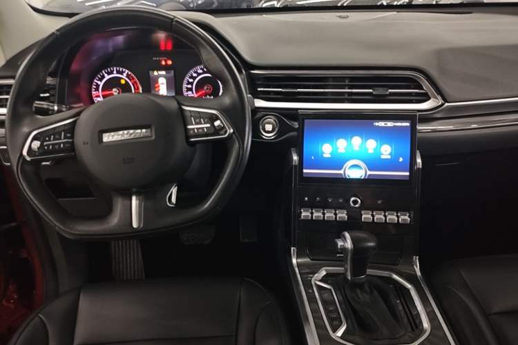 Used Haval F5 2018 1.5T i-Type Center Console