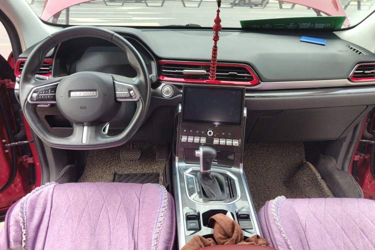 Used Haval F5 2018 1.5T i-Trend Center Console