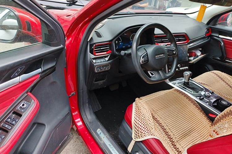 Used Haval F5 2018 1.5T i-Van Driver Seat