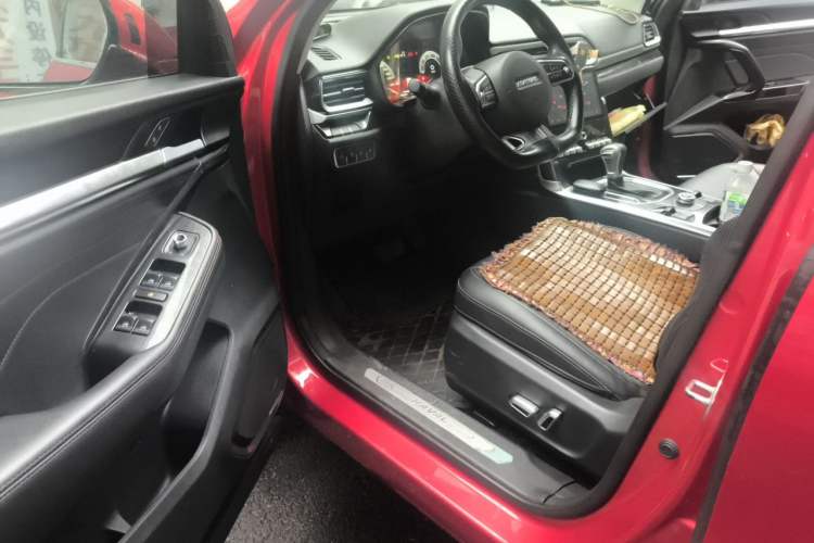 Used Haval F5 2018 1.5T i-Van Driver Seat