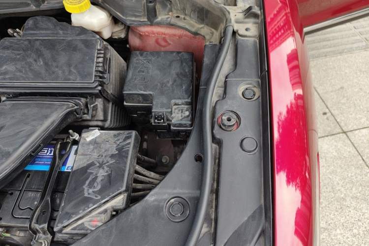 Used Haval F5 2018 1.5T i-Trend Engine Bay Left
