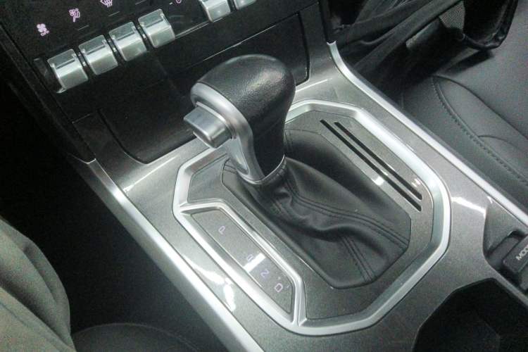 Used Haval F5 2018 1.5T i-Trend Gear Lever