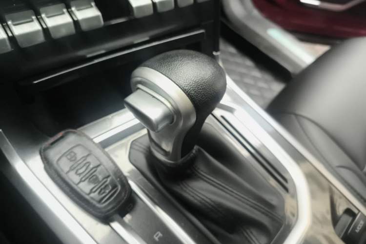 Used Haval F5 2018 1.5T i-Van Gear Lever