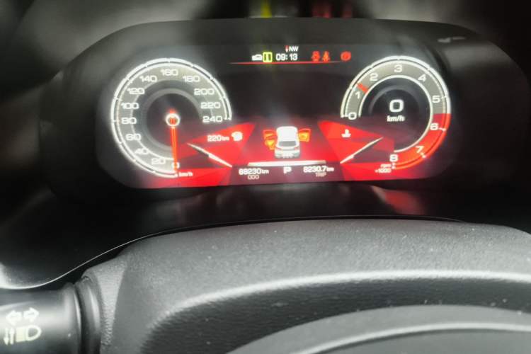Used Haval F5 2018 1.5T i-Van Odometer Close Up