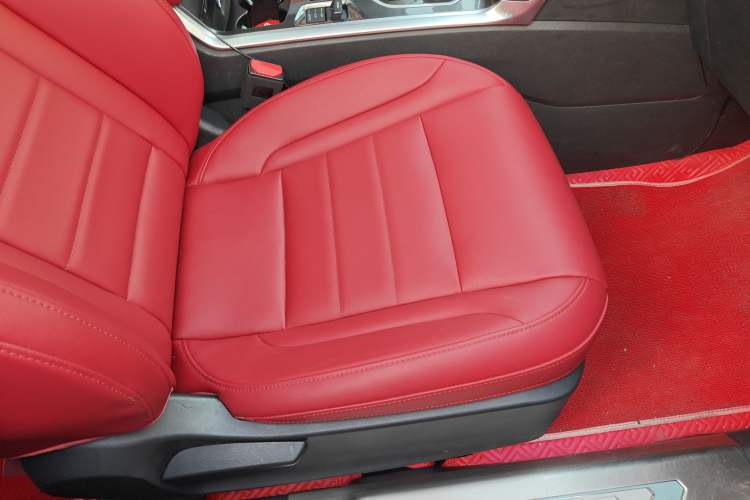 Used Haval F5 2018 1.5T i-Type Right Front Seat