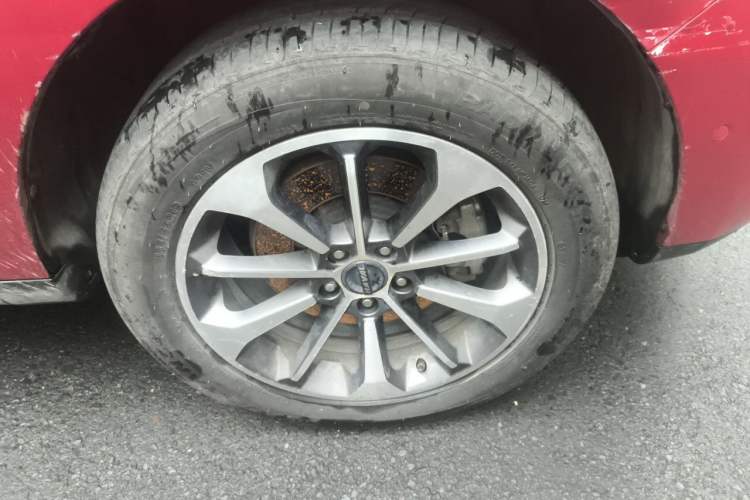 Used Haval F5 2018 1.5T i-Van Right Front Wheel Hub