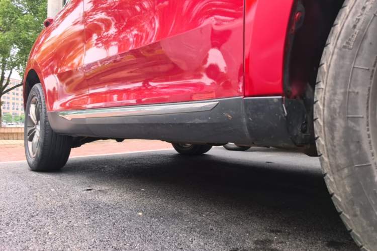 Used Haval F5 2018 1.5T i-Trend Right Side Sill