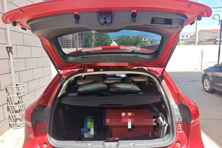 Used Haval F5 2018 1.5T i-Van Trunk