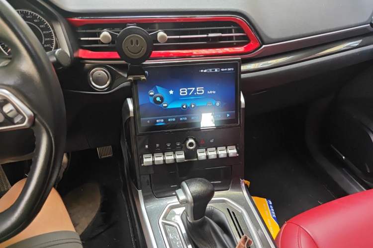 Used Haval F5 2018 1.5T i-Type Audio And AC Panel