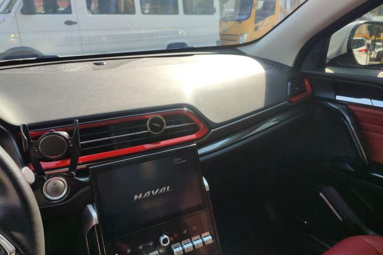 Used Haval F5 2018 1.5T i-Trend Audio And AC Panel