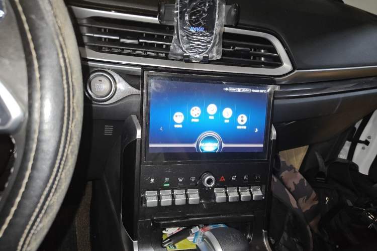 Used Haval F5 2018 1.5T i-Van Audio And AC Panel