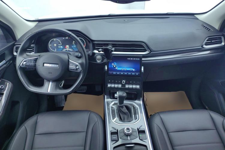 Used Haval F5 2018 1.5T i-Van Center Console