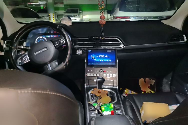 Used Haval F5 2018 1.5T i-Trend Center Console