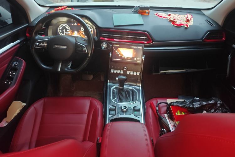 Used Haval F5 2018 1.5T i-Van Center Console