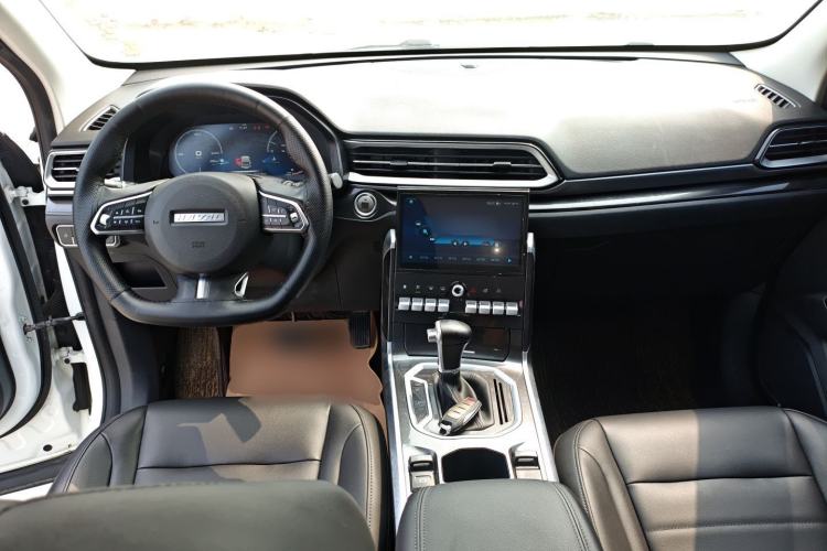 Used Haval F5 2018 1.5T i-Type Center Console