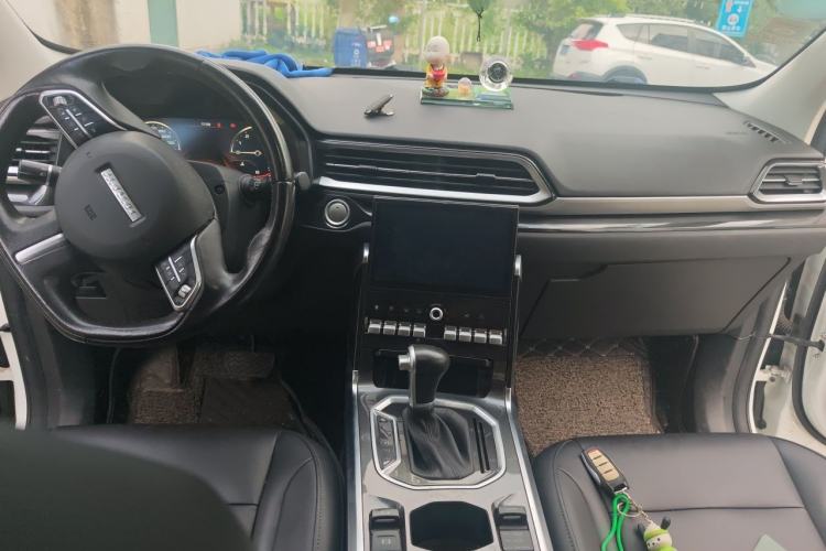 Used Haval F5 2018 1.5T i-Trend Center Console