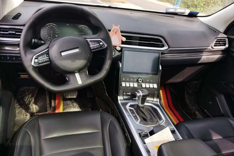 Used Haval F5 2018 1.5T i-Trend Center Console