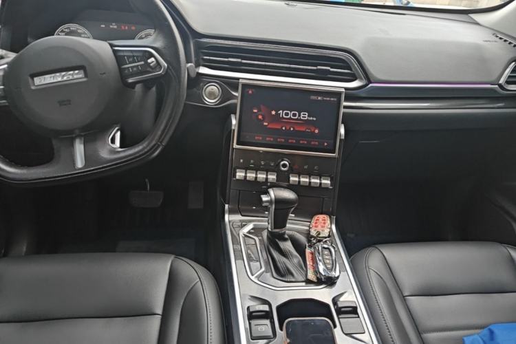 Used Haval F5 2018 1.5T i-Type Center Console