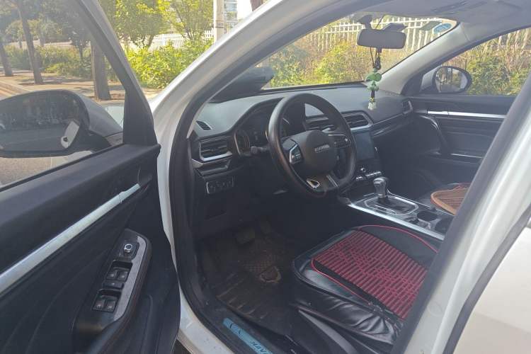 Used Haval F5 2018 1.5T i-Type Driver Seat