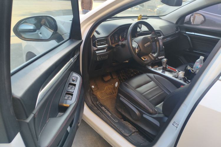 Used Haval F5 2018 1.5T i-Type Driver Seat