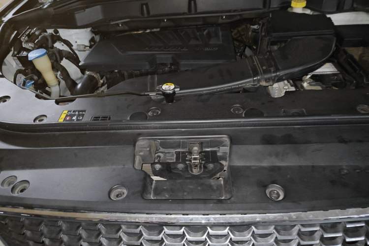 Used Haval F5 2018 1.5T i-Van Engine Bay