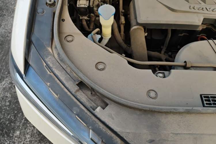 Used Haval F5 2018 1.5T i-Trend Engine Bay Right