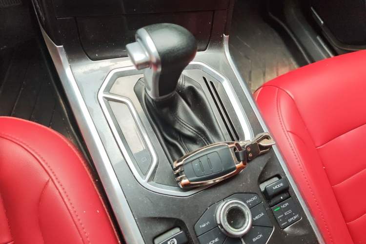 Used Haval F5 2018 1.5T i-Van Gear Lever