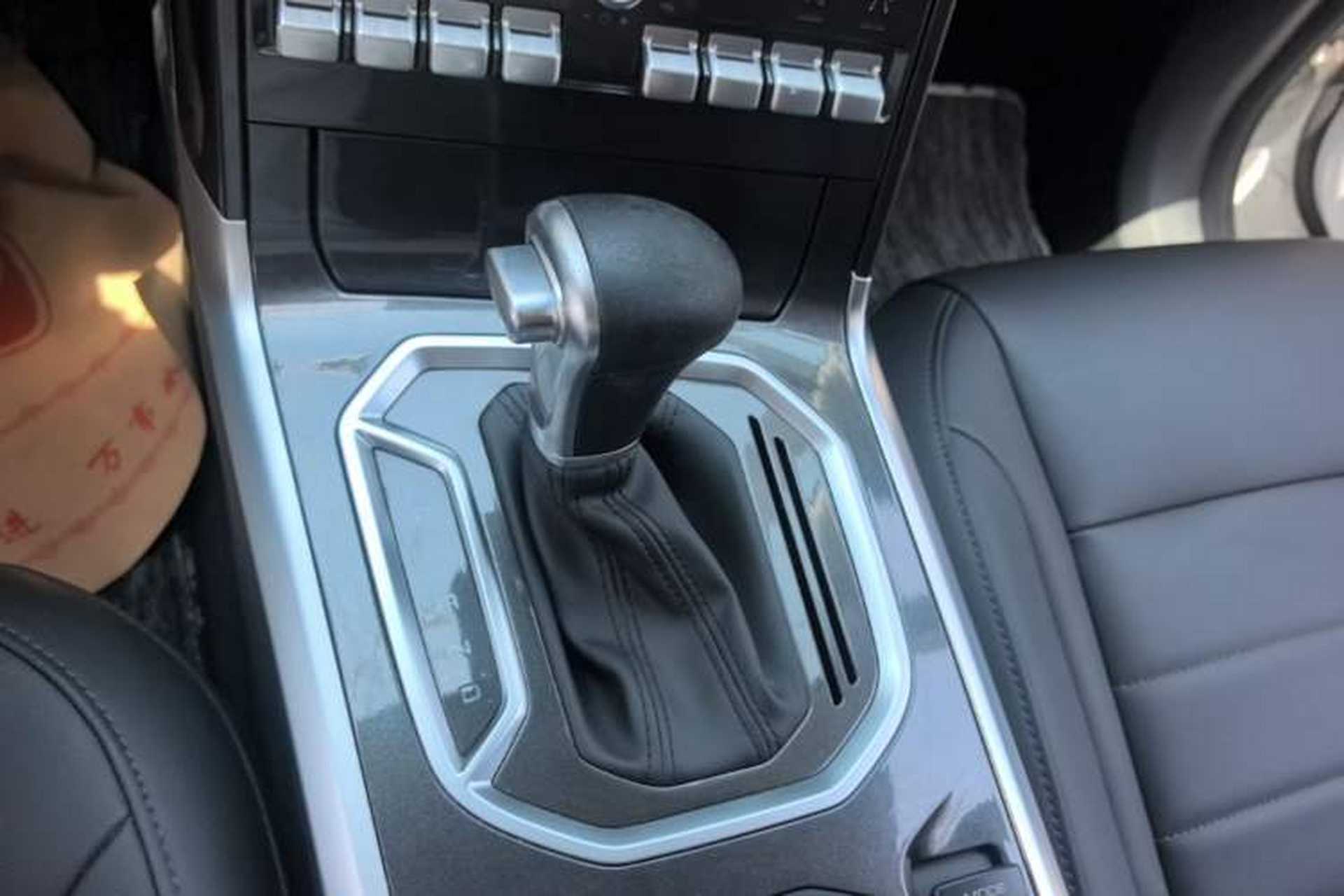 Used Haval F5 2018 1.5T i-Van Gear Lever