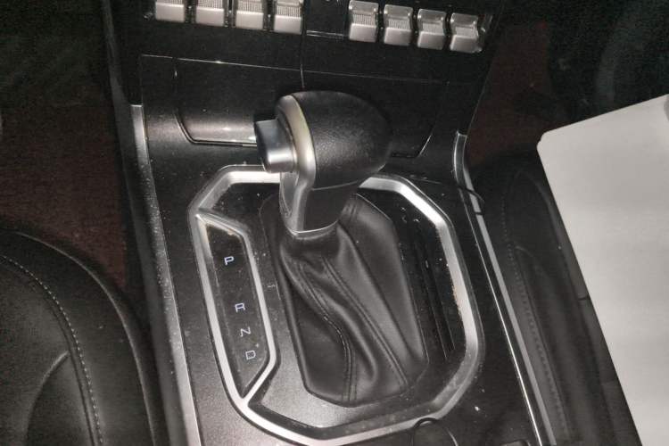 Used Haval F5 2018 1.5T i-Trend Gear Lever