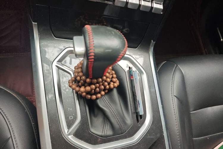 Used Haval F5 2018 1.5T i-Trend Gear Lever