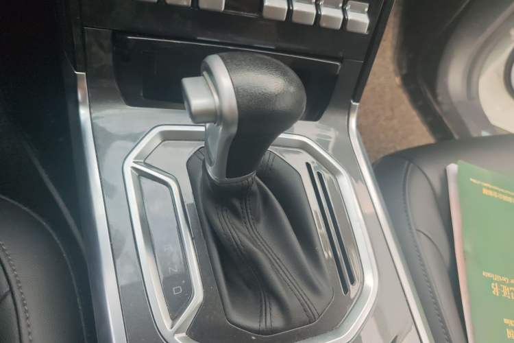 Used Haval F5 2018 1.5T i-Trend Gear Lever