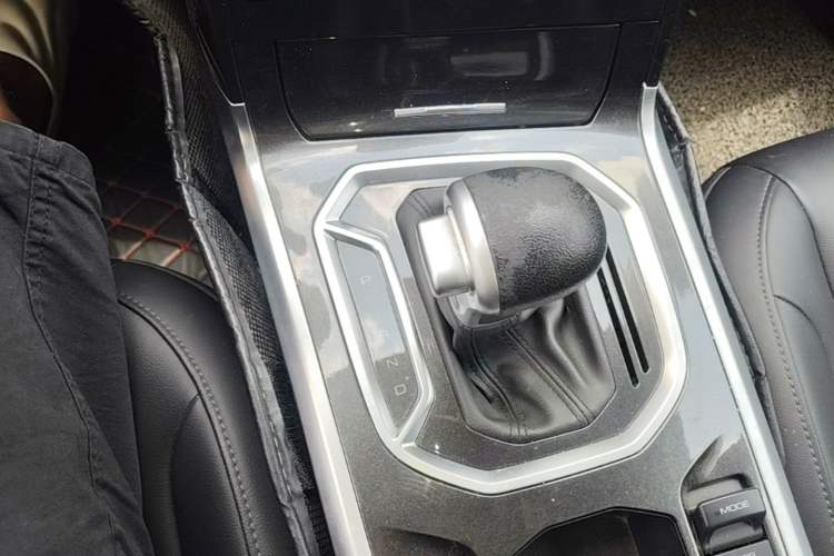 Used Haval F5 2018 1.5T i-Type Gear Lever