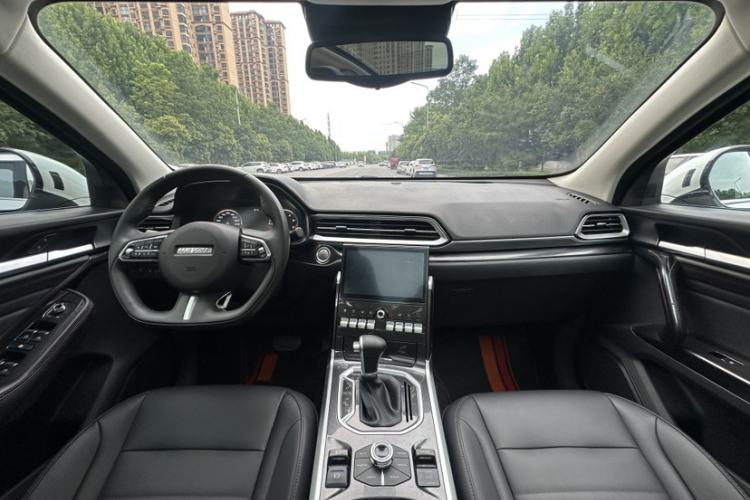 Used Haval F5 2018 1.5T i-Van Interior 1