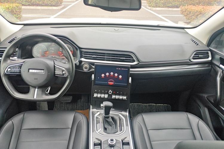 Used Haval F5 2018 1.5T i-Van Interior 11