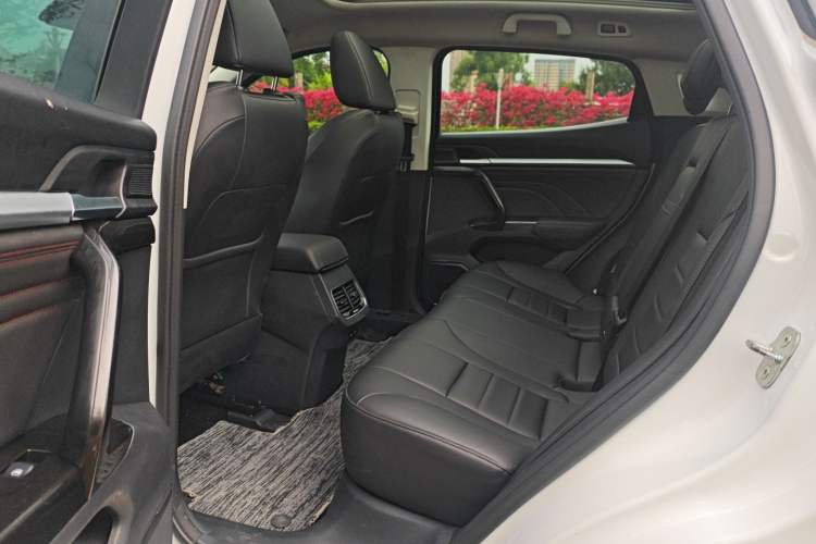 Used Haval F5 2018 1.5T i-Van Interior 2