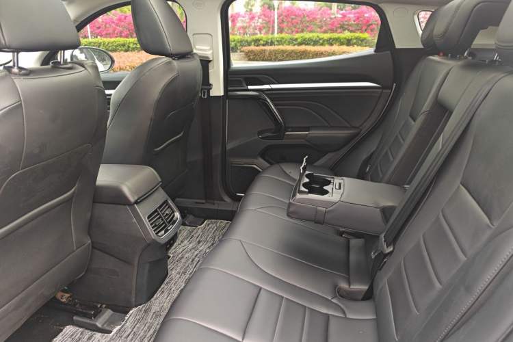 Used Haval F5 2018 1.5T i-Van Interior 3