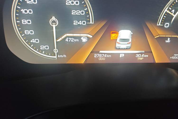 Used Haval F5 2018 1.5T i-Van Odometer Close Up