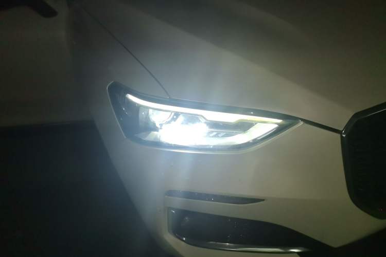 Used Haval F5 2018 1.5T i-Trend Right Front Headlight