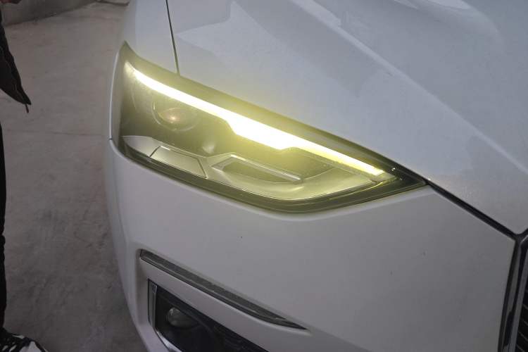 Used Haval F5 2018 1.5T i-Van Right Front Headlight