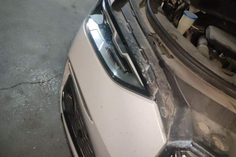 Used Haval F5 2018 1.5T i-Van Right Front Headlight