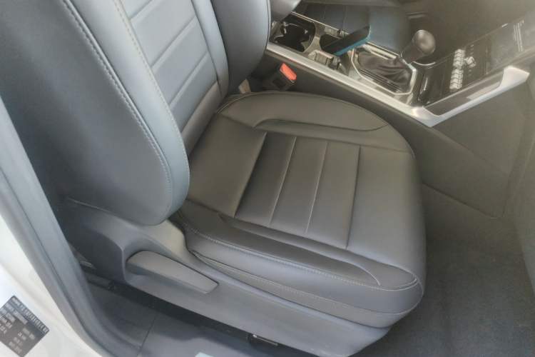 Used Haval F5 2018 1.5T i-Trend Right Front Seat