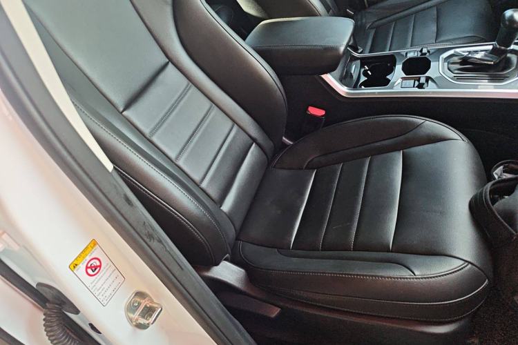 Used Haval F5 2018 1.5T i-Trend Right Front Seat
