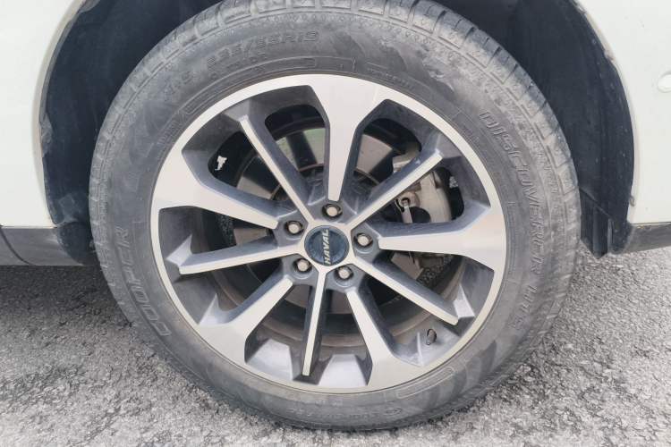 Used Haval F5 2018 1.5T i-Van Right Front Wheel Hub