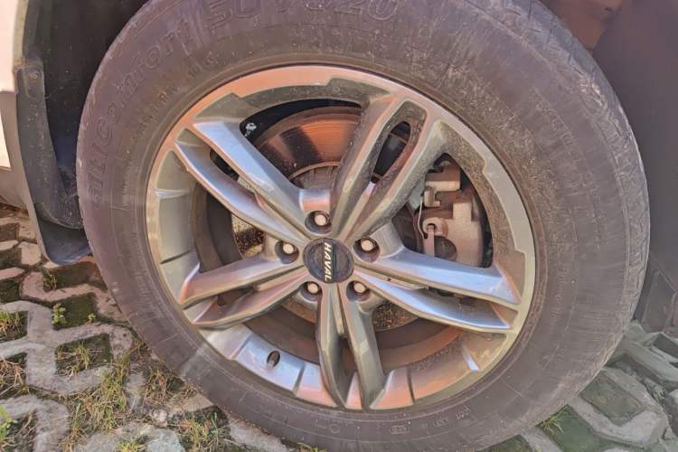 Used Haval F5 2018 1.5T i-Type Right Front Wheel Hub