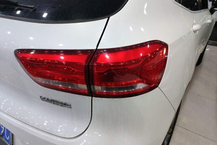 Used Haval F5 2018 1.5T i-Trend Right Rear Taillight