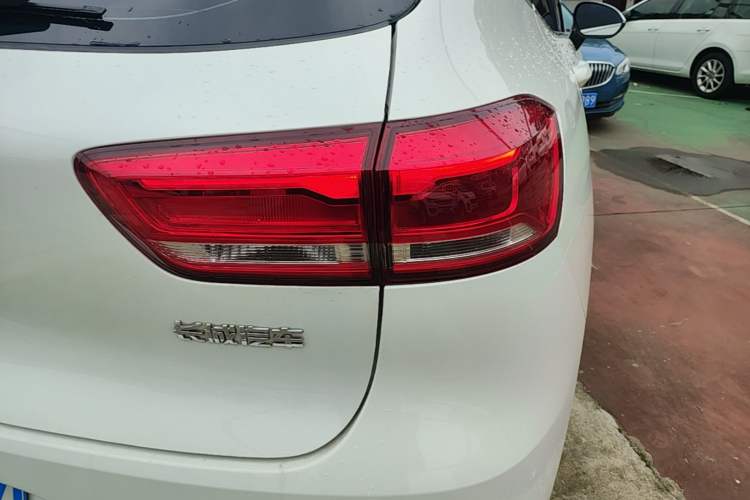 Used Haval F5 2018 1.5T i-Trend Right Rear Taillight
