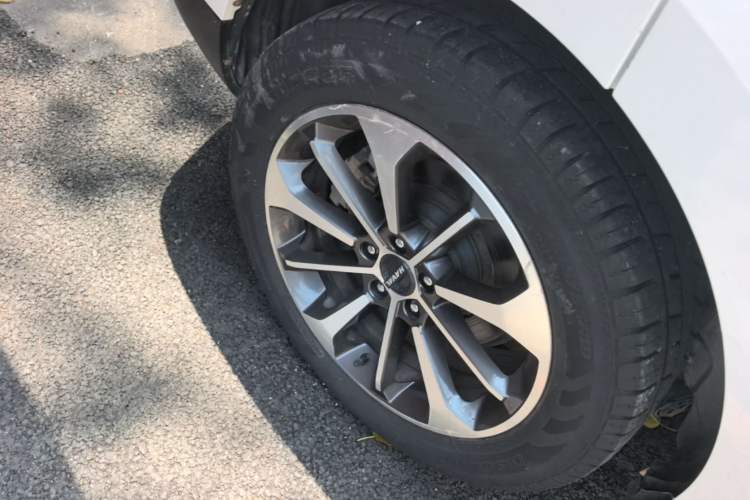 Used Haval F5 2018 1.5T i-Van Right Rear Wheel Hub