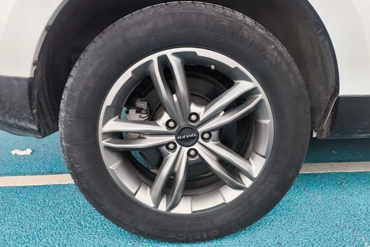 Used Haval F5 2018 1.5T i-Trend Right Rear Wheel Hub