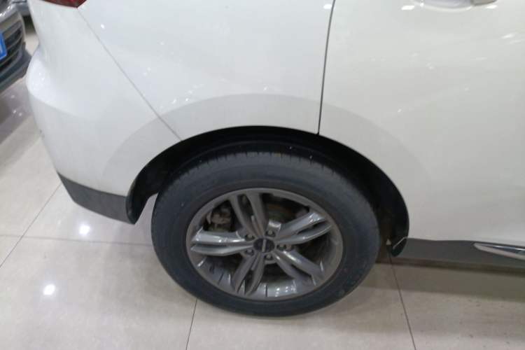 Used Haval F5 2018 1.5T i-Trend Right Rear Wheel Hub