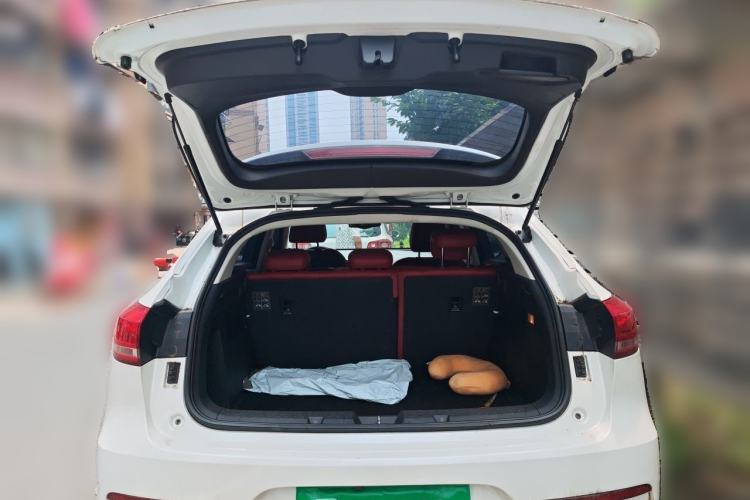 Used Haval F5 2018 1.5T i-Van Trunk
